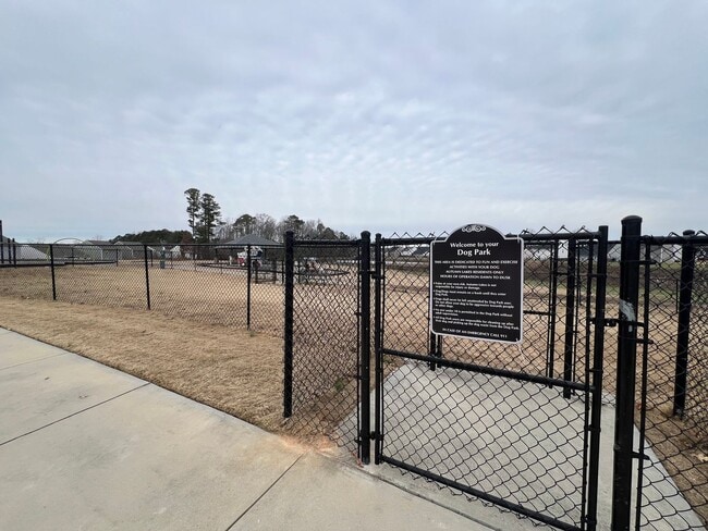 Building Photo - Charming 3BD, 2BA Zebulon Home in a Quiet HOA Community with Amenities