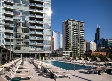 Building Photo - 348 N Halsted St