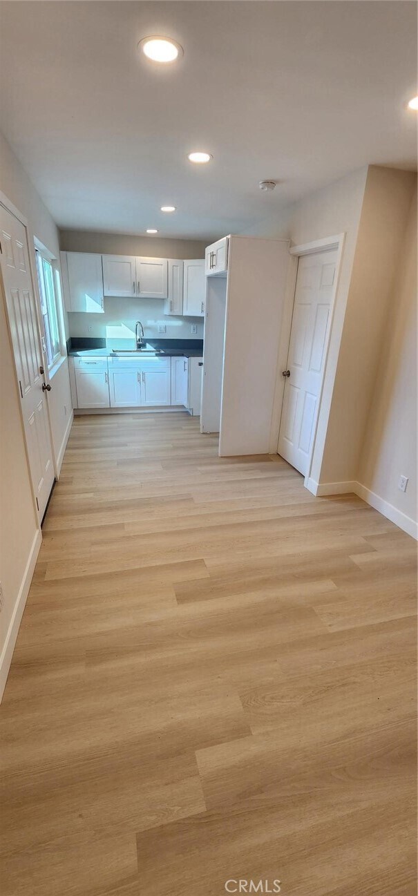 Building Photo - 3168 Sanchez St N