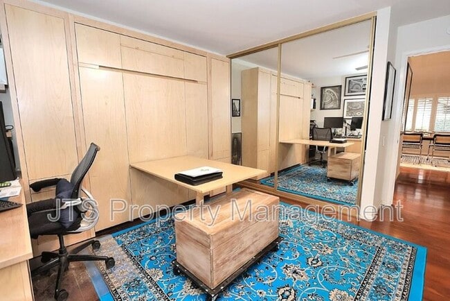 Building Photo - 2010 Promontory Point Ln