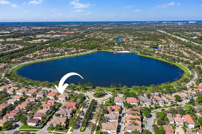 Building Photo - 153 Evergrene Pky