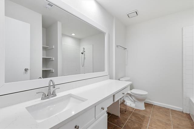 Building Photo - 102 Pinyon Ln
