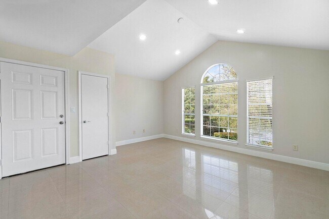 Building Photo - 1165 Crystal Way