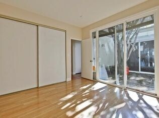 Building Photo - 3 bedroom 2 bath Townhome - Greenmeadow Neighborhood Palo Alto!  $6800