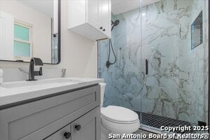 Building Photo - 9717 Anderson Village Dr