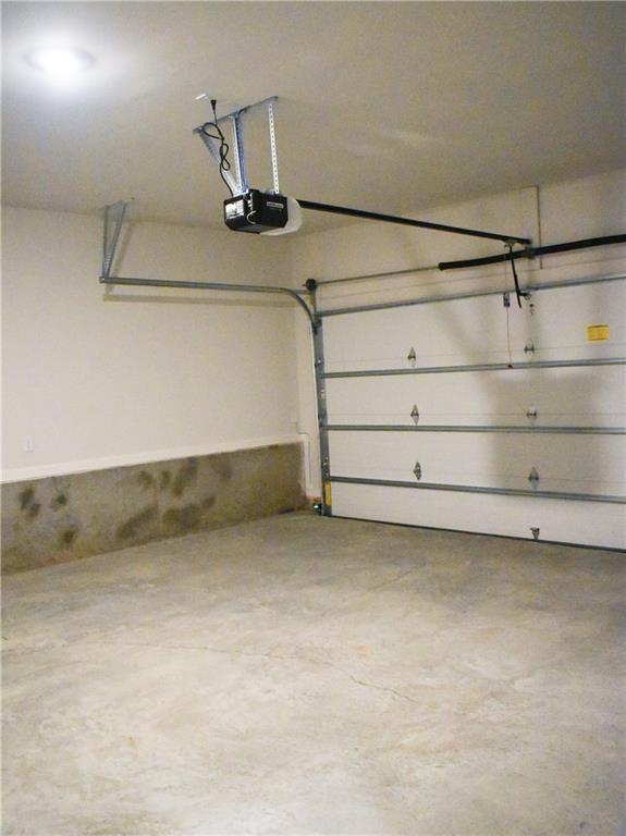 Building Photo - 6686 Corryton St