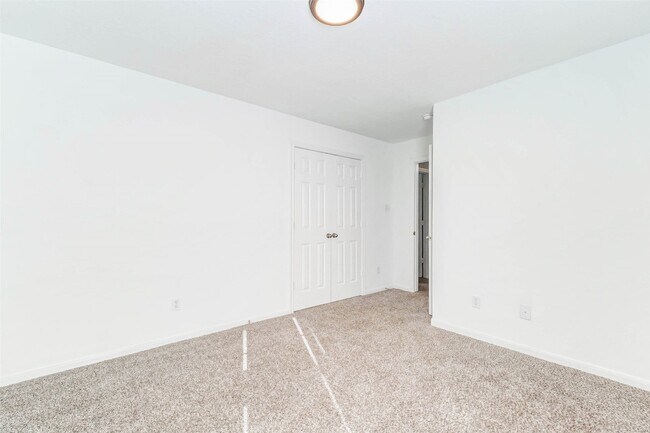 Building Photo - 5227 Brinkman Ct