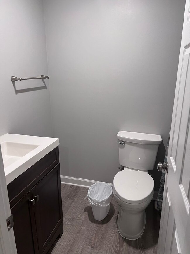 Building Photo - Charming 3Bed/3Bath SFH in Nottingham
