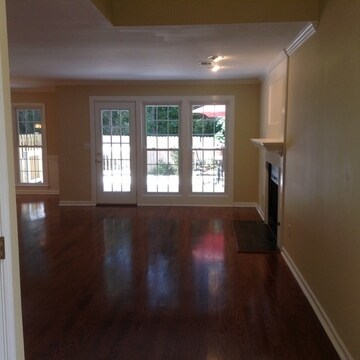 Building Photo - 2960 Woodruff Dr SE
