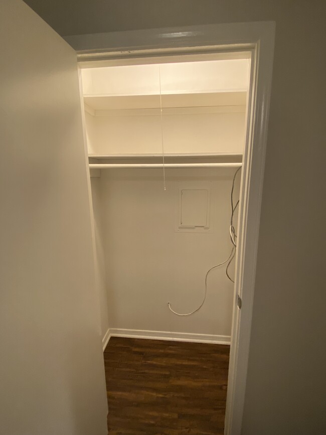 Right side bedroom closet - 13387 Rhudy Dr