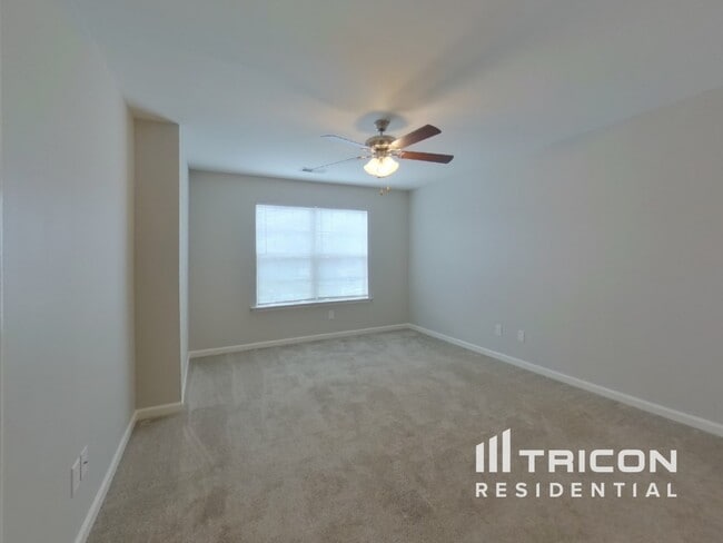Building Photo - 665 Dawsons Park Wy