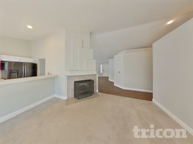 Building Photo - 7528 Pinto Bluff Dr