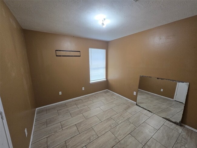 Building Photo - 21214 Ambergris Ct