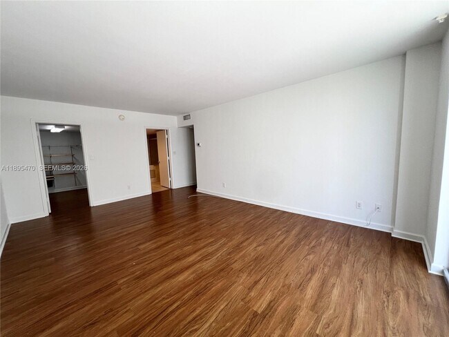 Building Photo - 5600 Collins Ave