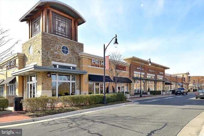Building Photo - 4480 Market Commons Dr