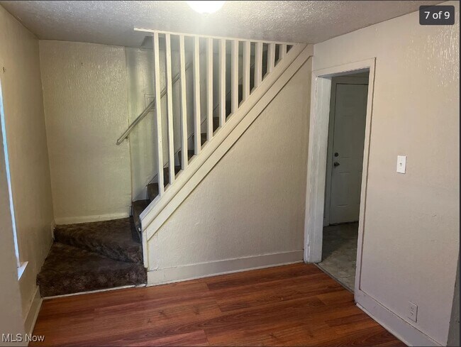 Building Photo - 582 Corice St