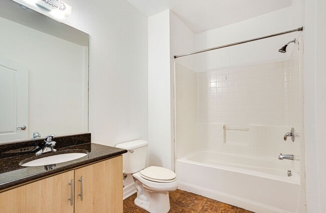 Building Photo - Spacious 2-Bedroom Condo in the Heart of East Village!