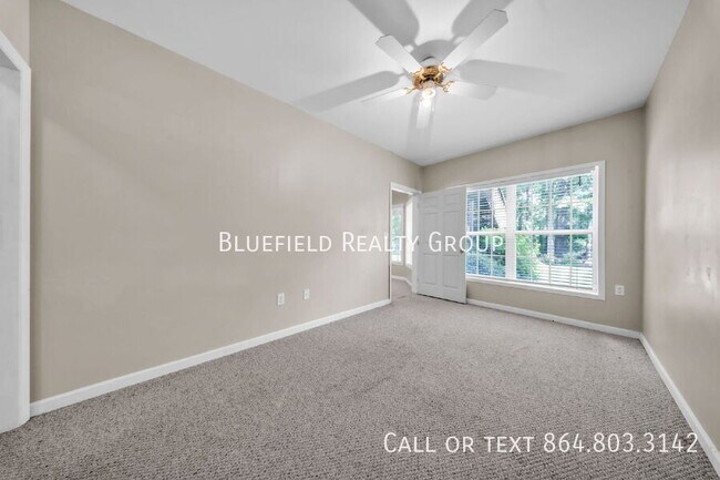 Building Photo - 417 Summergreen Way