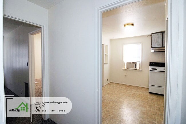 Building Photo - 2970 Anita St