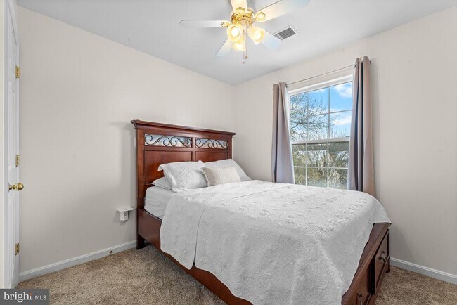 Building Photo - 2552 Blue Water Blvd