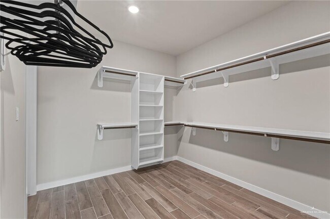 Building Photo - 33 S Markland Ave