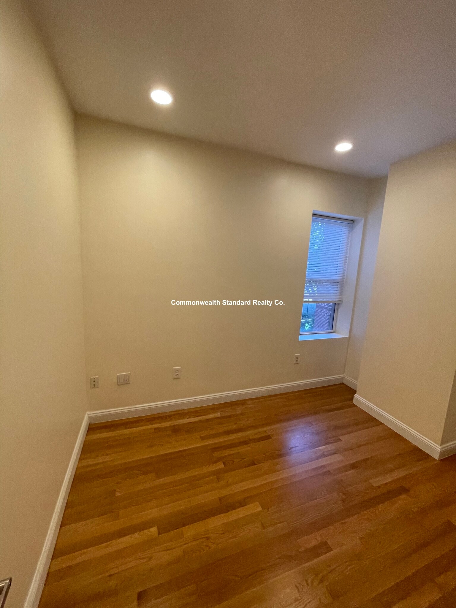 Building Photo - 1801 Beacon St