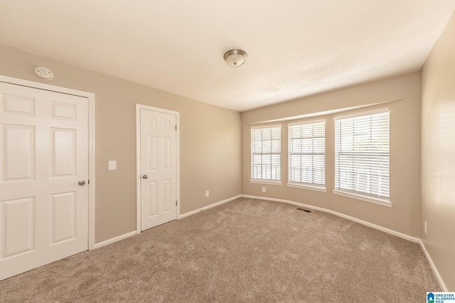 Building Photo - 6446 Freda Dr