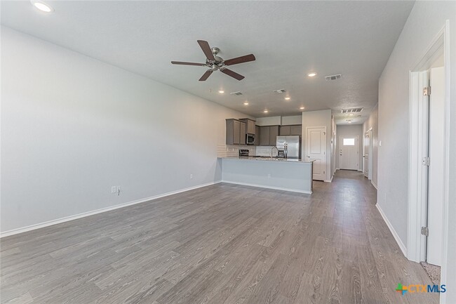 Building Photo - 1226 LEXINGTON Dr