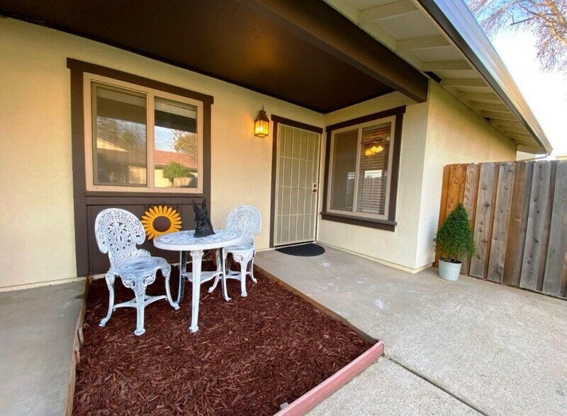 Building Photo - 2308 Filmore Ln
