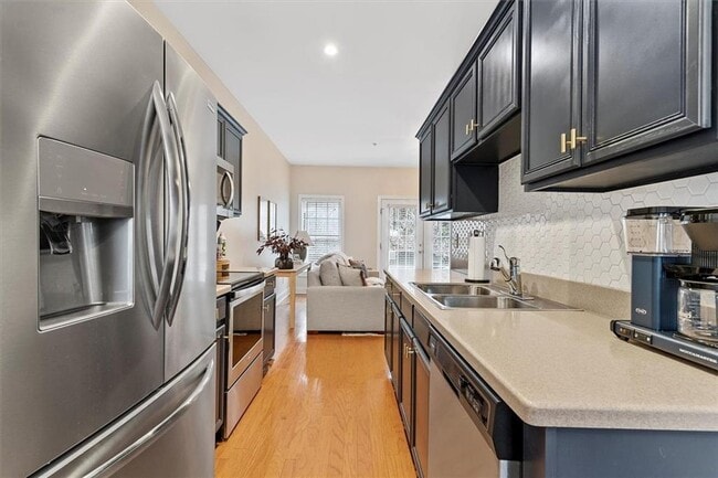 Building Photo - 1168 Stephens St