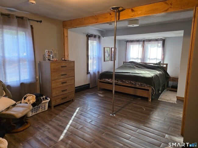 Building Photo - 61 N Shore Rd