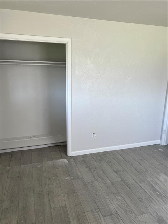Building Photo - 628 Lotus Ave