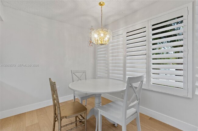 Building Photo - 237 NW 100th Ave