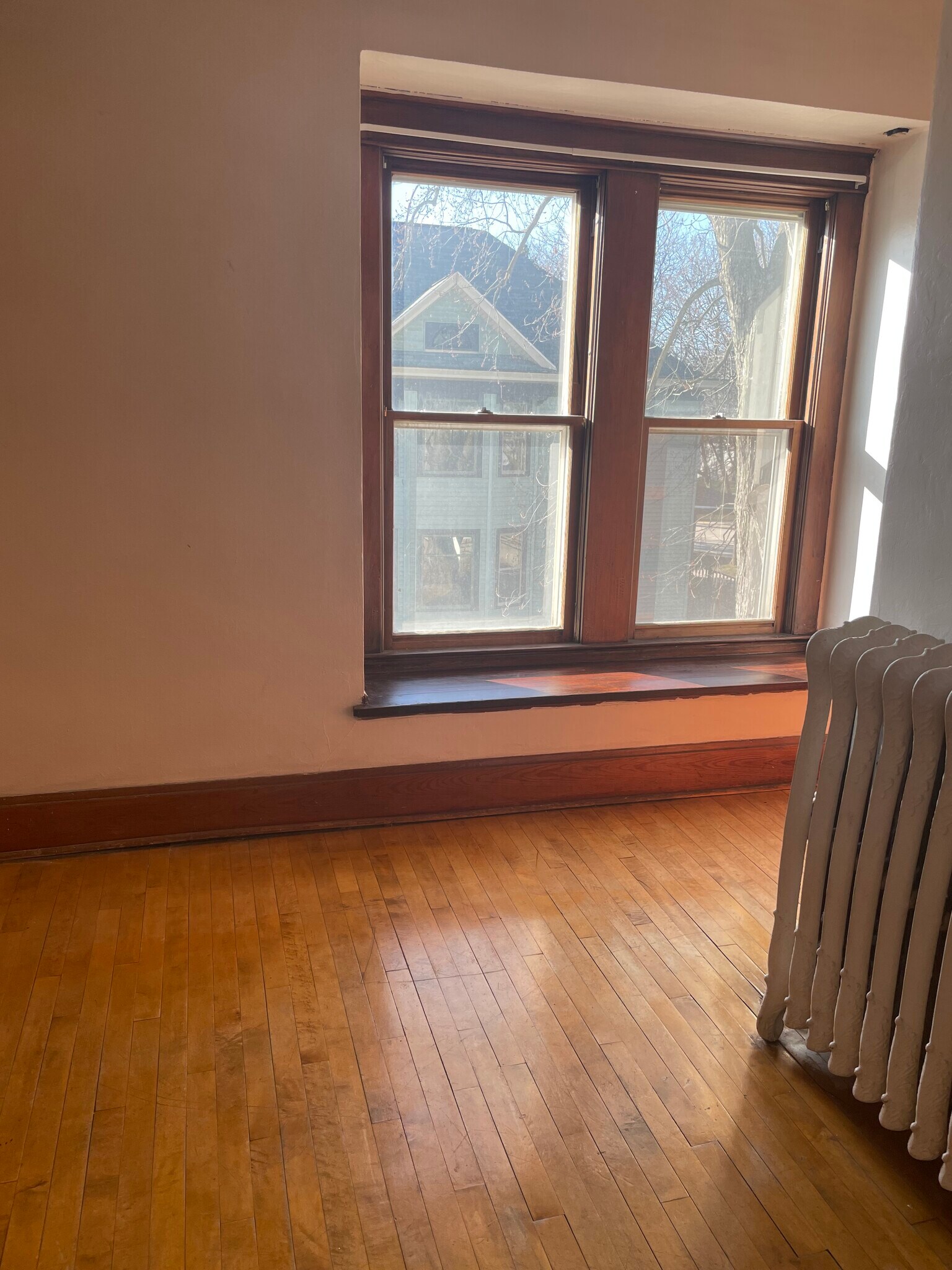 Bedroom - 807 Dousman St