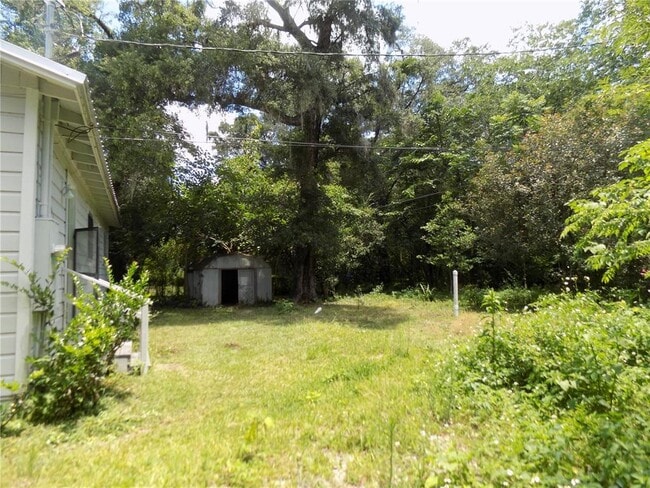 Building Photo - 2405 NE 70th Terrace