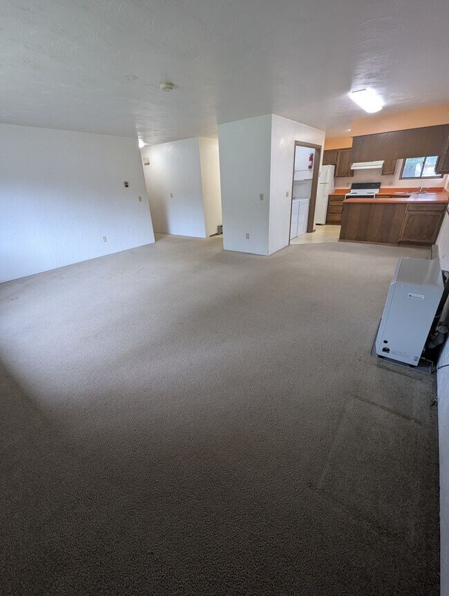 Building Photo - 136