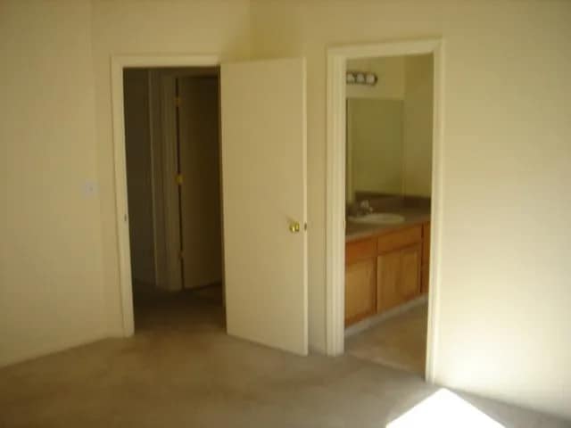 Building Photo - 8137 Quartz Ln