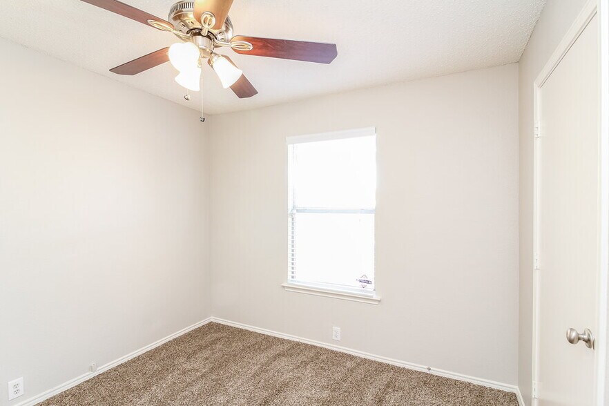 Building Photo - 7005 Edmundson Dr