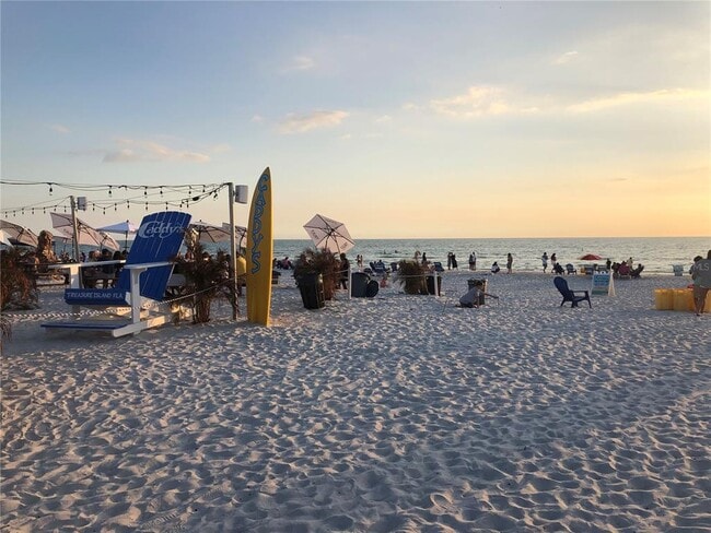 Building Photo - 61 81st Ave