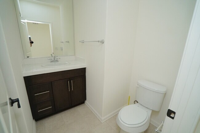Building Photo - COMING SOON! Villa Metro Home for Rent!