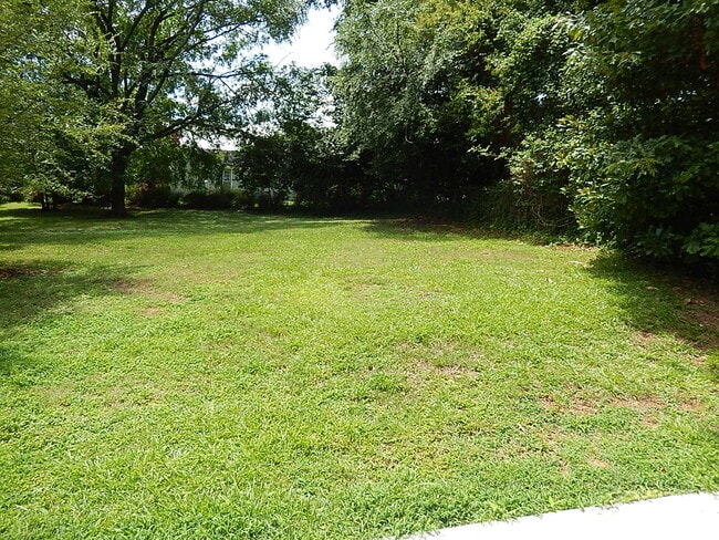 Building Photo - 1016 Caspan St