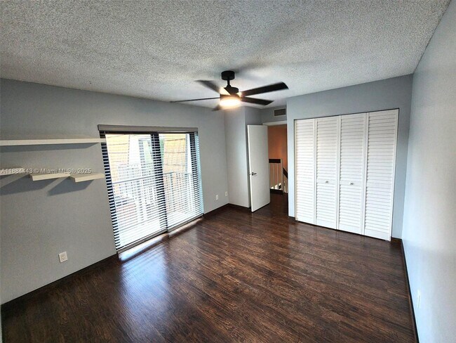 Building Photo - 1150 SW 118th Terrace