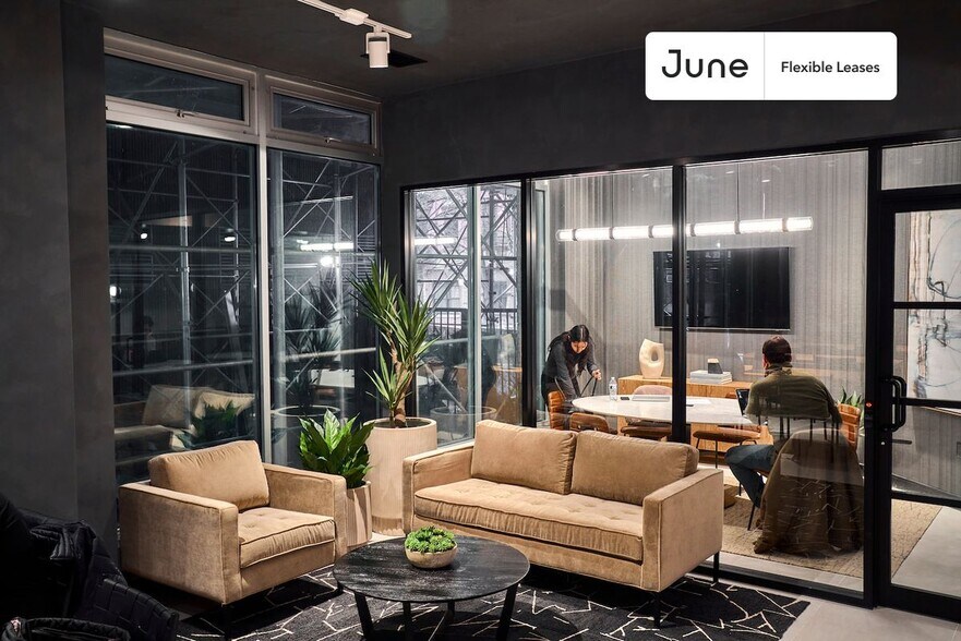 Building Photo - Prime ROOM at The Heritage House