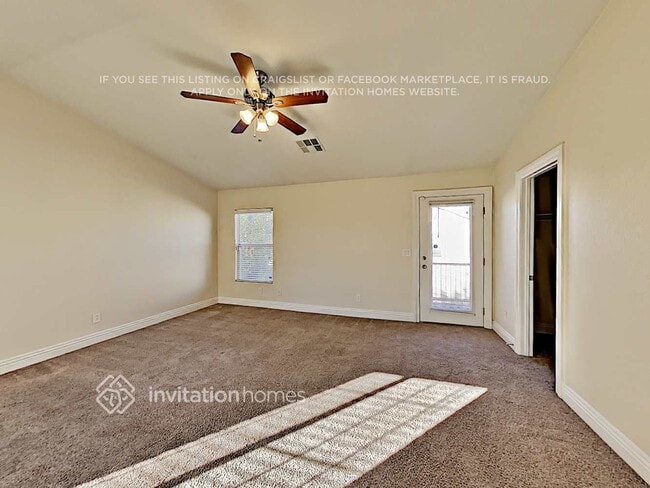 Building Photo - 1676 Little Crow Ave