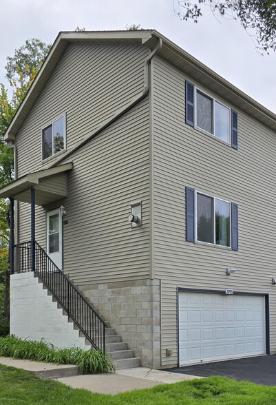 Building Photo - 5293 Manchester Dr