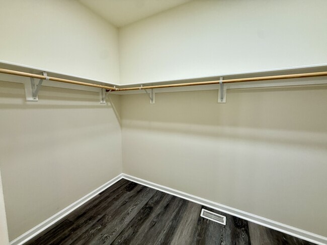 Building Photo - 1582 Hobbs Island Rd SE