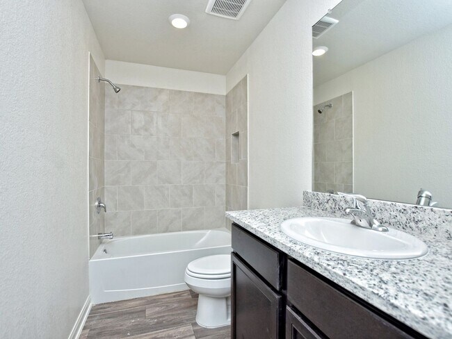 Building Photo - 1794 SF Home in Stonebridge Crossing - 4 B...