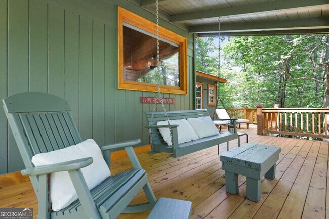 Building Photo - 166 Nantahala Pass Rd