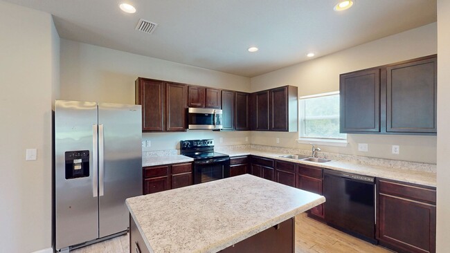 Building Photo - We are offering a November move-in special...