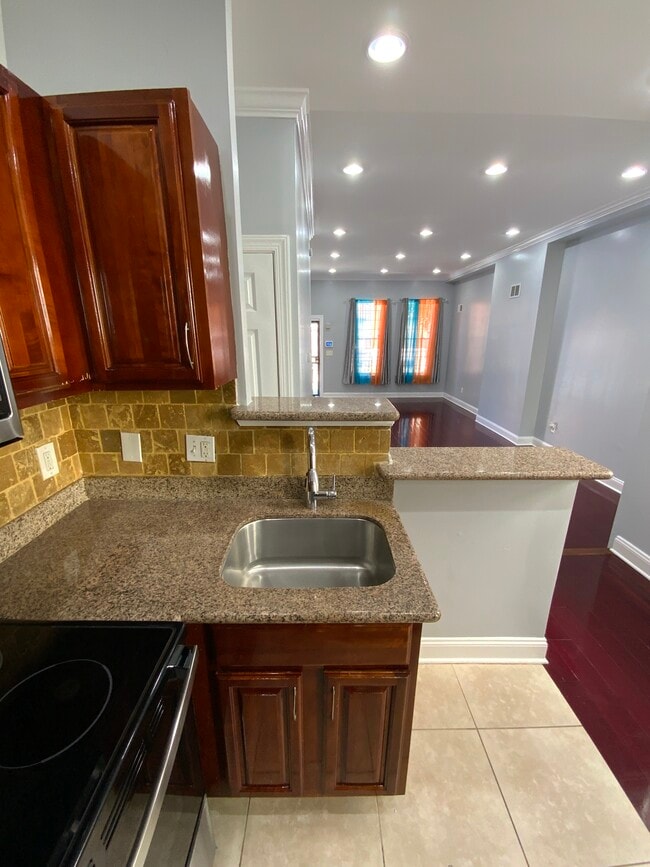 Building Photo - 2207 N 18th St